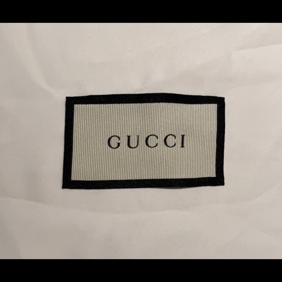 Medium ( only) Gucci Dust Bags for Purses / Clothing Silk 15.5 x 14” - Picture 2 of 4